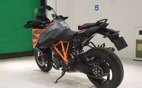 KTM 1290 SUPER DUKE GT 2024