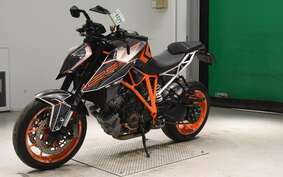 KTM 1290 SUPER DUKE R 2018 V3940