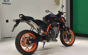 KTM 890 DUKE R 2023