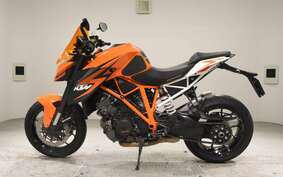 KTM 1290 SUPER DUKE R 2015 V3940