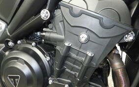 TRIUMPH STREET TRIPLE R 2023 DA604A