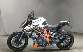 KTM 1290 SUPER DUKE R 2019 V3940