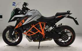 KTM 1290 SUPER DUKE GT 2019 V6940