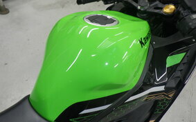 KAWASAKI ZX-25R ZX250E