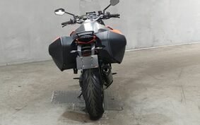 KTM 1290 SUPER DUKE GT 2016 V69