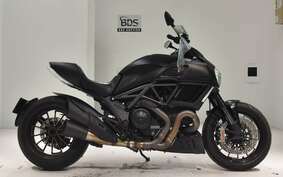 DUCATI DIAVEL 2014