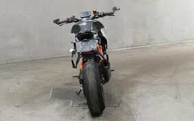 KTM 1290 SUPER DUKE R 2017 V39