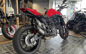 DUCATI MONSTER 937+ 2021 1M00A