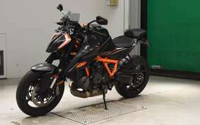 KTM 1290 SUPER DUKE R 2020 V3904