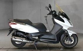 KYMCO DOWNTOWN 125 i 不明