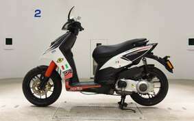 APRILIA SR125 MOTARD M703