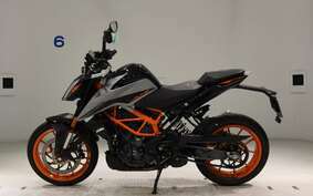 KTM 390 DUKE 2022