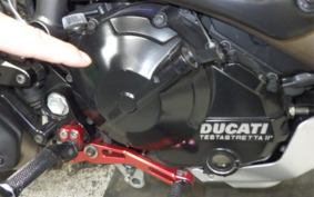 DUCATI HYPERSTRADA 820 2013