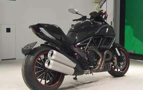 DUCATI DIAVEL 2013