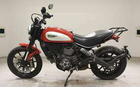 DUCATI SCRAMBLER ICON 2015