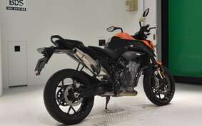 KTM 890 DUKE 2022