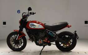 DUCATI SCRAMBLER ICON 2015