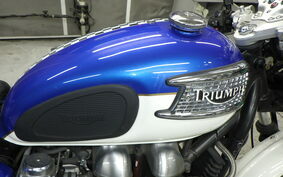 TRIUMPH THRUXTON 900 2007