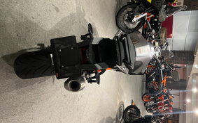 KTM 1290 SUPER DUKE GT 2017 V6940