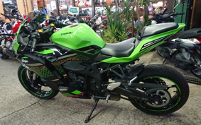 KAWASAKI NINJA ZX 25 R KRT ED ZX250E