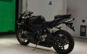 TRIUMPH DAYTONA 675 2010