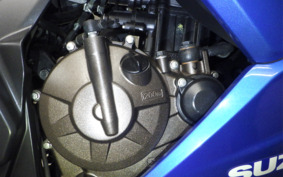 SUZUKI GIXXER 250 SF