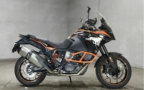 KTM 1090 ADVENTURE 2017 V4940