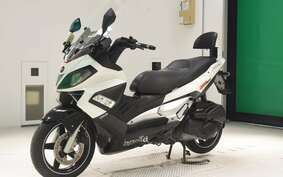 APRILIA SR MAX 125