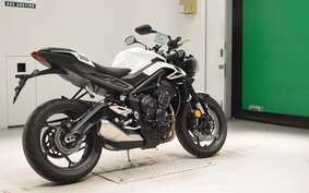 TRIUMPH STREET TRIPLE RS 2023 DA604A