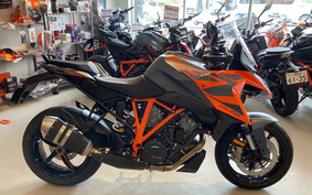 KTM 1290 SUPER DUKE GT 2023 V6940