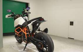 KTM 690 DUKE R 2015 LDU40