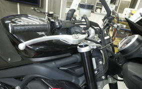 TRIUMPH STREET TRIPLE R 2014 TL1366