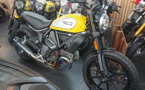 DUCATI SCRAMBLER 2017 KC01J