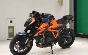 KTM 1290 SUPER DUKE R 2022