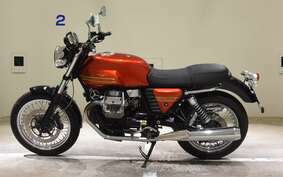 MOTO GUZZI V7 CLASSIC 2012 LWJ0