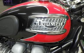 TRIUMPH BONNEVILLE T100 2008