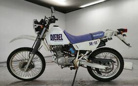 SUZUKI DJEBEL 200 (DR200SE) SH42A