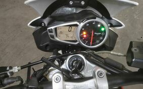 TRIUMPH STREET TRIPLE 85 2017 TTL11