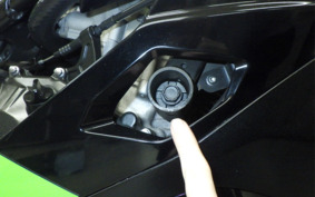 KAWASAKI ZX-25R ZX250E