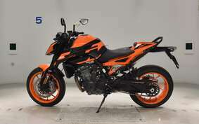 KTM 890 DUKE GP 2023 TU940