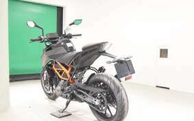 KTM 390 DUKE 2024