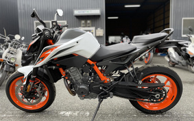 KTM 890 DUKE R 2023 TU940