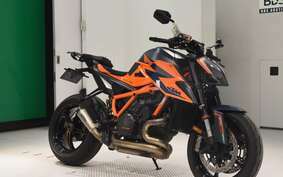 KTM 1290 SUPER DUKE R 2021