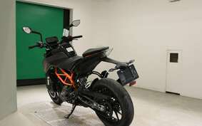 KTM 390 DUKE 2023