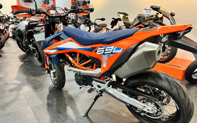 KTM 690 SMC R 2024 LSV40