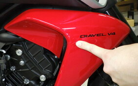 DUCATI DIAVEL V4 2023