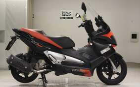 APRILIA SR MAX 300 2012