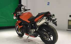 TRIUMPH STREET TRIPLE R 2010