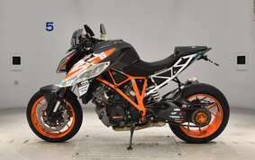 KTM 1290 SUPER DUKE R 2019 V3940