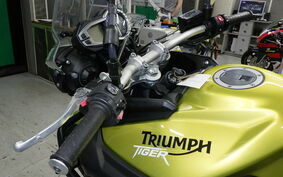 TRIUMPH TIGER 800 2012 RE15B8